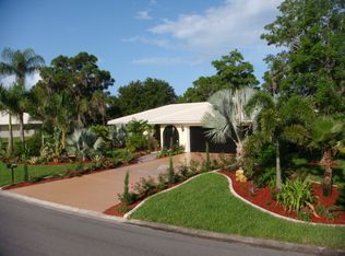 2251 Lakewood Dr, Nokomis, FL 34275