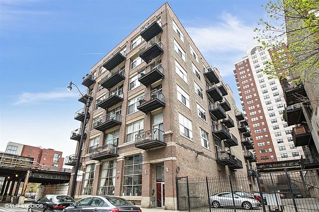 1st image of 1528 S Wabash Ave #P-b11