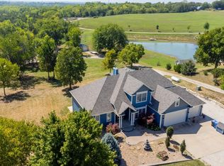 4823 NW 54th St, Topeka, KS 66618