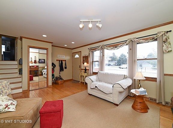 3rd image of 1034 Cuyahoga Dr