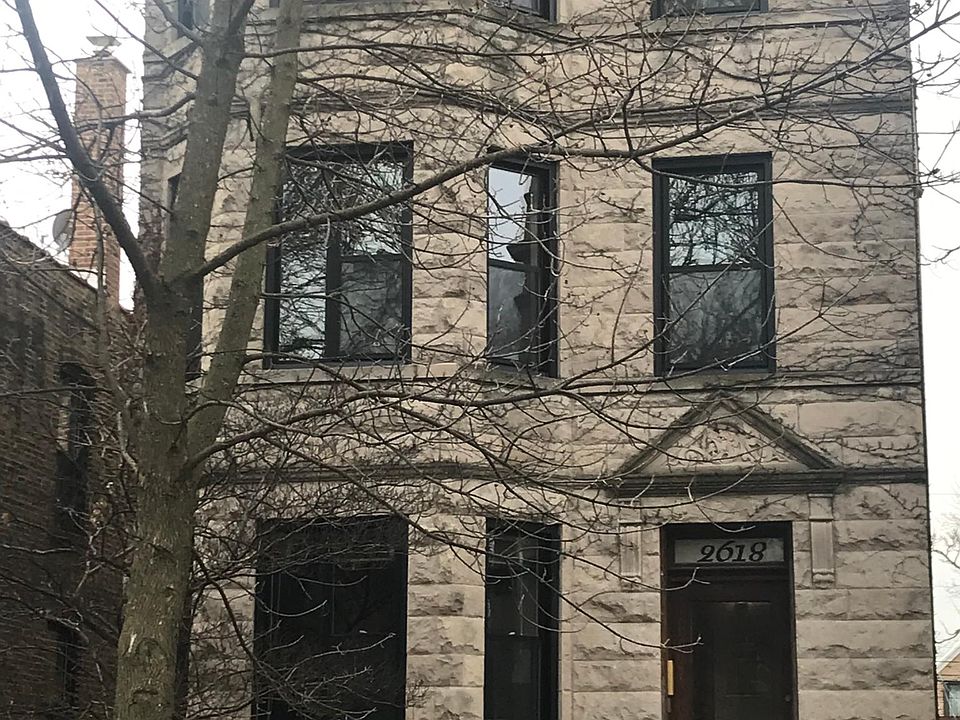 1st image of 2618 N Francisco Ave #1