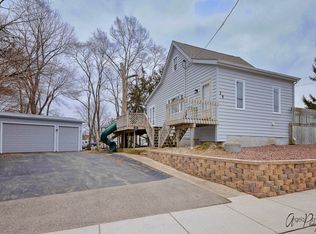 25 N Pistakee Lake Rd, Fox Lake, IL 60020