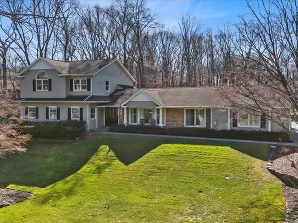 42 Woodfield Avenue, Northport, NY 11768