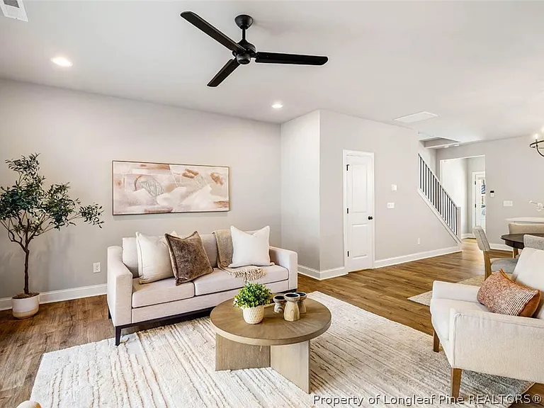 5709 Parker Pines Ct — Photo 16