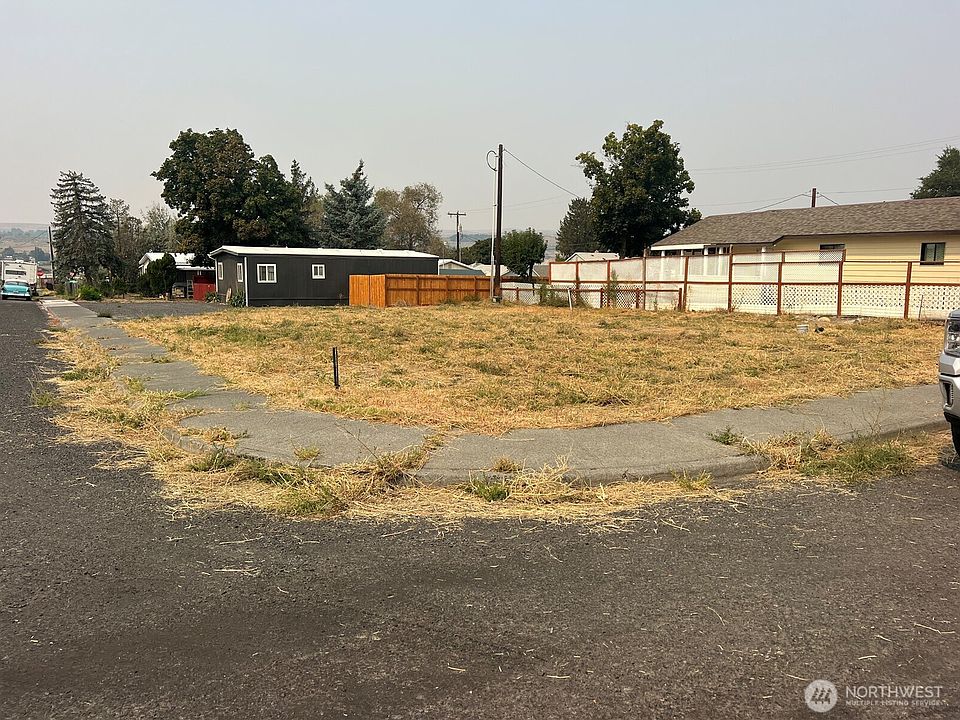 2nd image of 215 N Elder Street