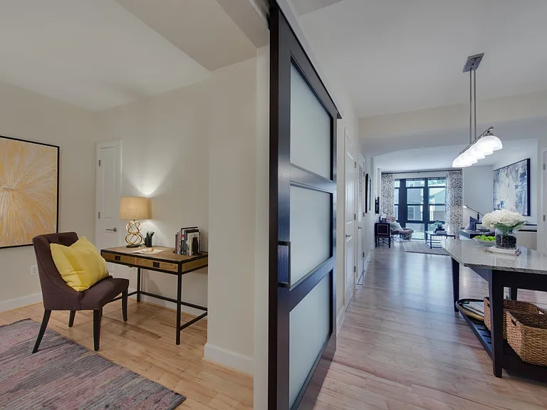 Flats at Bethesda Avenue — Photo 7