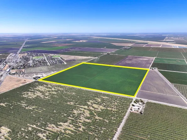 8990 S Placer Ave, San Joaquin, CA 93660