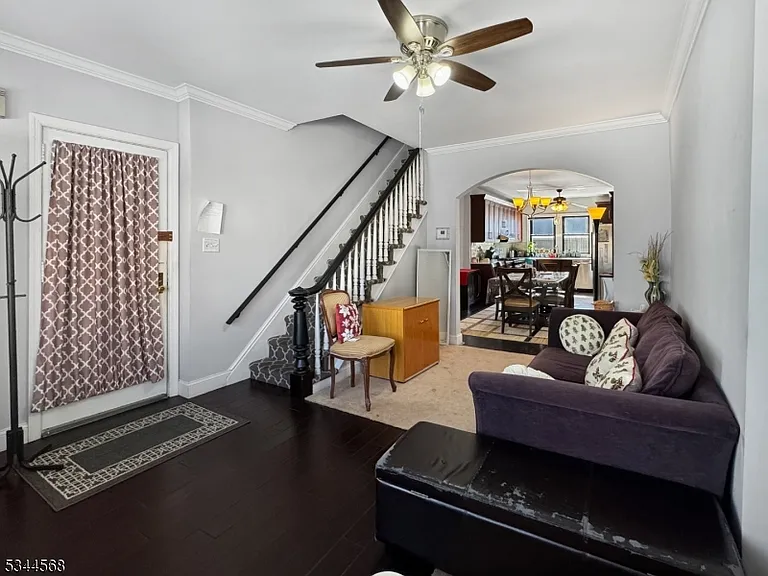 113 Van Winkle Ave #B — Photo 2