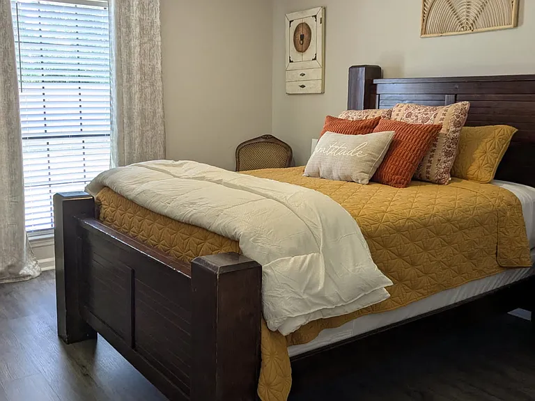252 Garden Cir — Photo 2