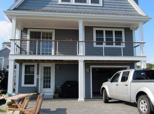 24 Island Ave, Groton, CT 06340