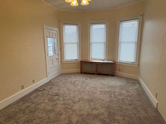 5th image of 595 S Saint Marys St #1