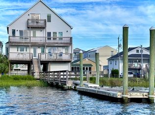 517 Canal Drive, Carolina Beach, NC 28428