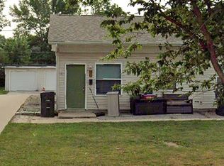1631 9th St NW, Cedar Rapids, IA 52405