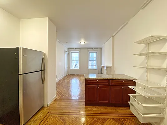 Rented by Ideal Properties Group | media 7