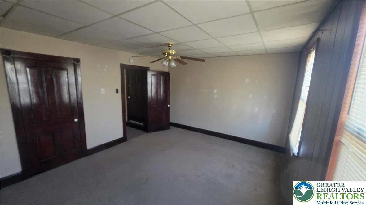 3 bed, 1.5 bath, 1000 sqft, $1,350 — Photo 4