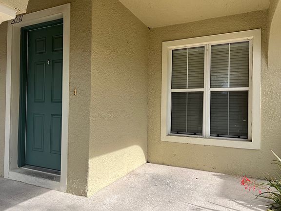 5th image of 2031 Searay Shore Dr