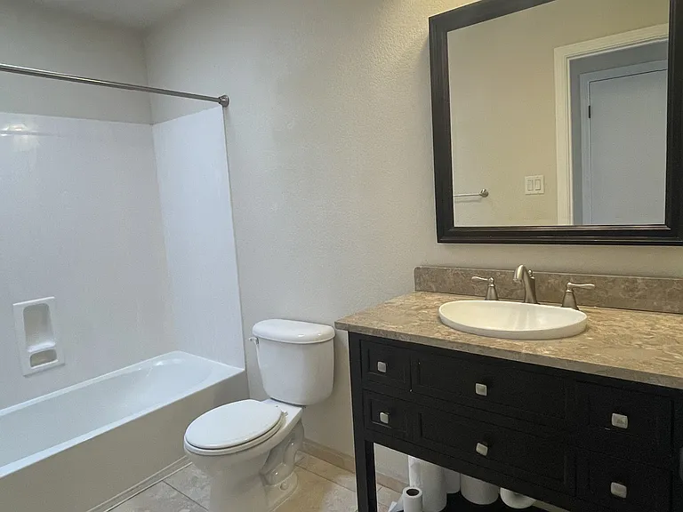 2401 Falesco Rd SE — Photo 27
