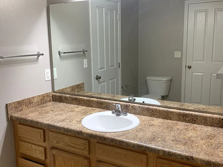 102 Fleetwood Dr — Photo 19