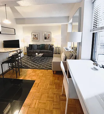 Rented by Global Realty Opportunities | media 40