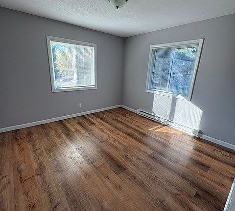 3rd image of 125A Littleton Rd #16