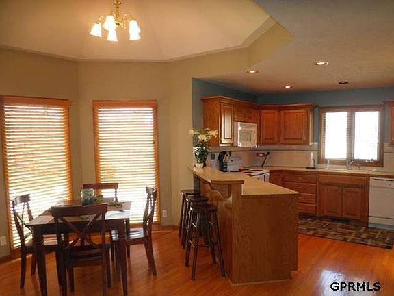 3rd image of 2411 N 150th St