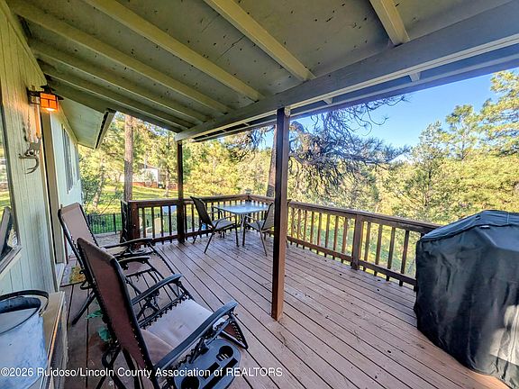 3rd image of 126 Larch Dr