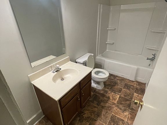5th image of 617 Burkett St #615