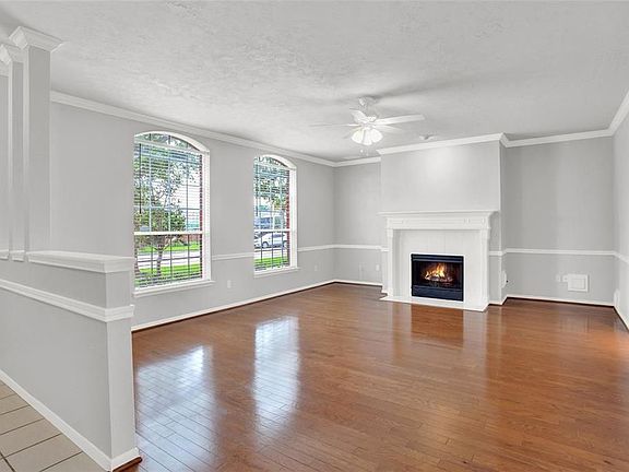 3rd image of 1271 El Camino Village Dr
