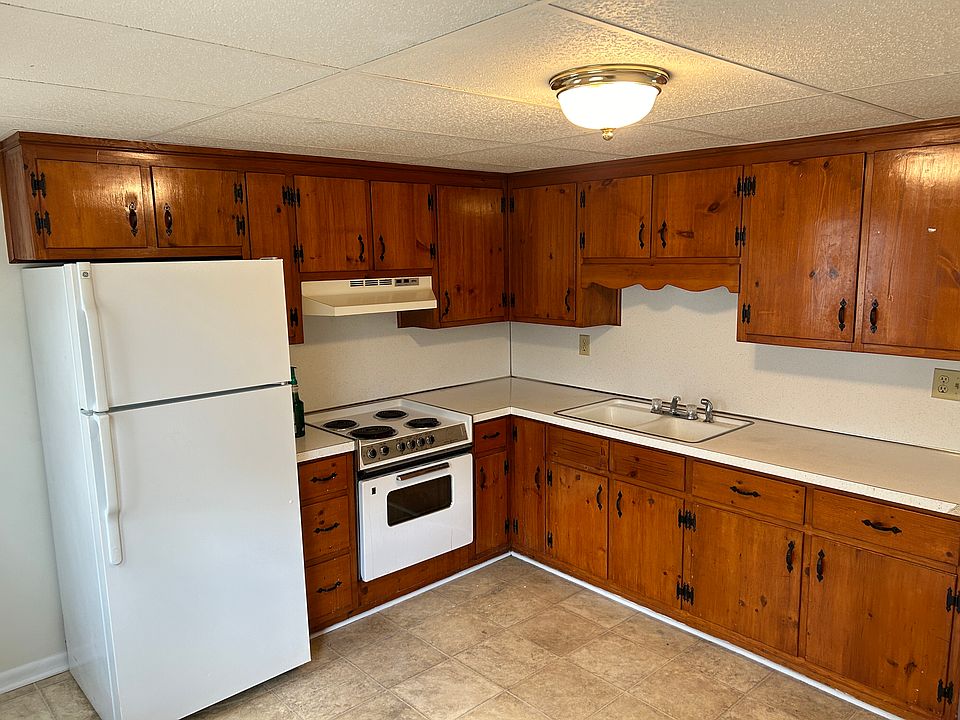 1st image of 26 Dogwood Ln #B
