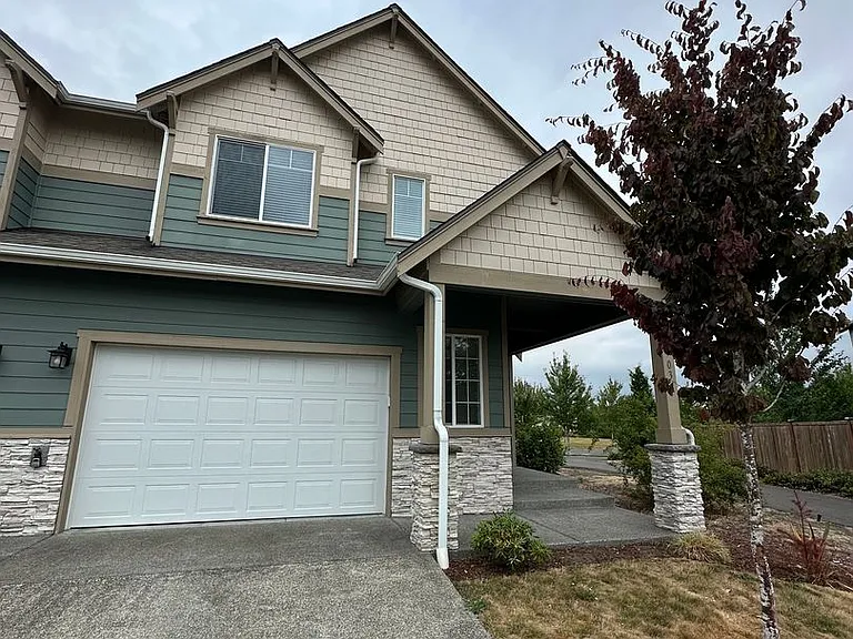5032 Evie St SE — Photo 1