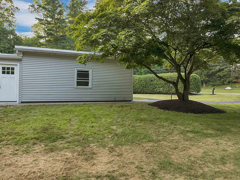 1 Mockingbird Hill Rd — Photo 33