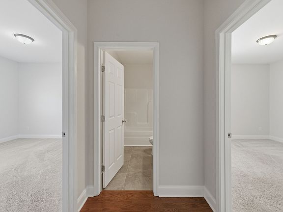 5th image of 139 Crabourne Dr