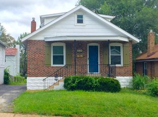 8739 Brentwood Pl, Saint Louis, MO 63144