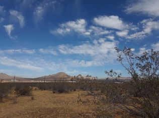 000 Llanto Rd, Apple Valley, CA 92307