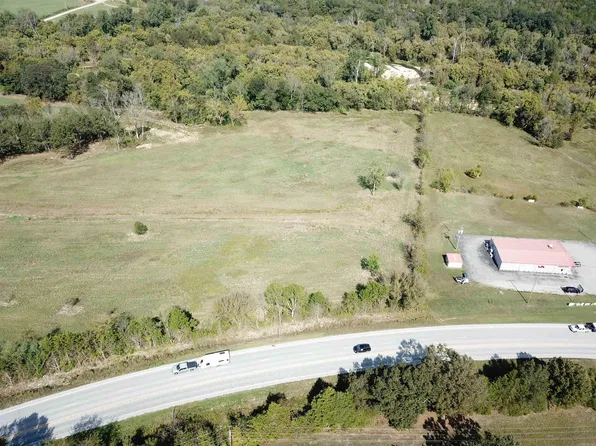 2 Highway 62 W, Pyatt, AR 72672