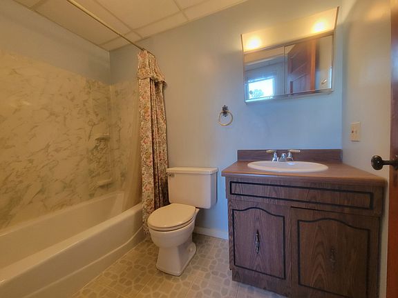 5th image of 303 Bay St APT 5