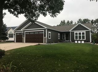 436 N Heatherstone Dr, Sun Prairie, WI 53590