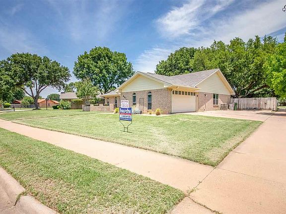 2nd image of 4817 Melissa Lea Ln