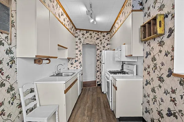 Sold by Revived Residential | media 8