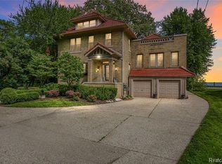 34280 Jefferson Ave, Harrison Township, MI