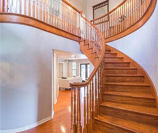 3rd image of 15923 Nottinghill Dr