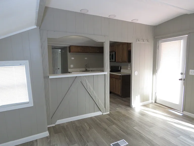 3521 Rothmoor Dr — Photo 2