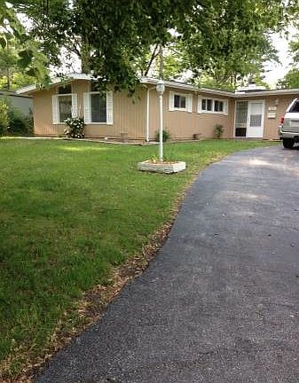 2nd image of 11 Bayberry Ln