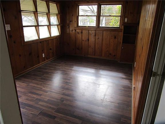 4th image of 1510 Avenue N
