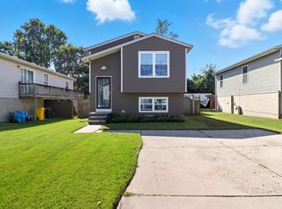 207 Lincoln Ave, Glen Burnie, MD 21061