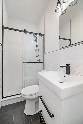 Rented by REAL New York | media 19