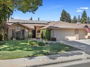 2047 Sample Ave, Clovis, CA 93611