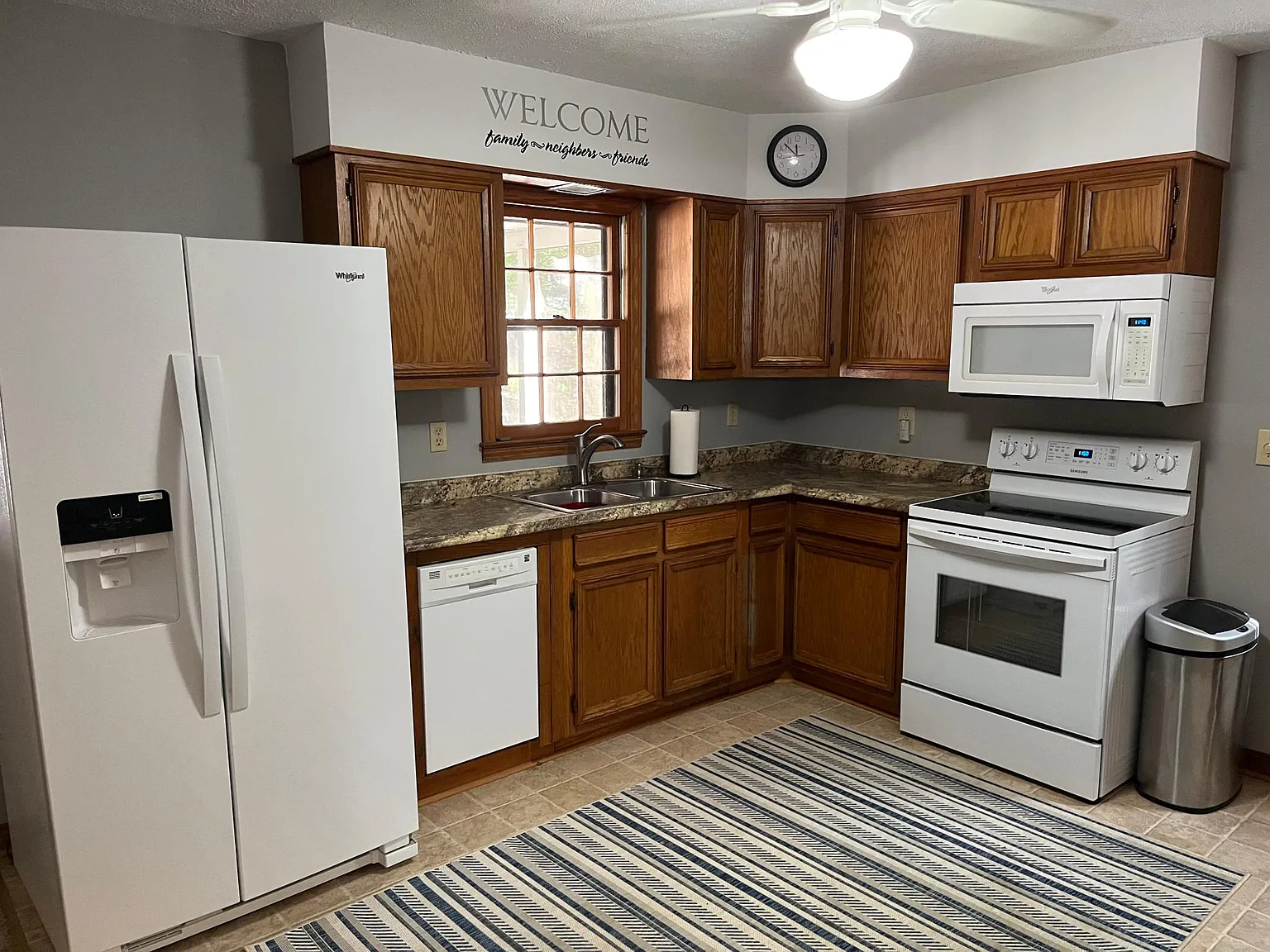 2 bed, 832 sqft, $2,150 — Photo 3