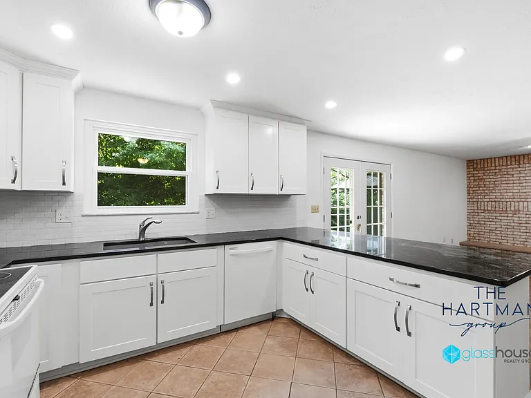 3059 Ranchfield Dr — Photo 14
