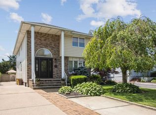 1079 West Broadway, Woodmere, NY 11598